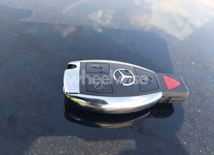 Photo 11 of 2017 Mercedes-benz C 300 4MATIC/LUXURY 4MATIC/SPORT 4MATIC (VIN 55SWF4KB4HU221210)