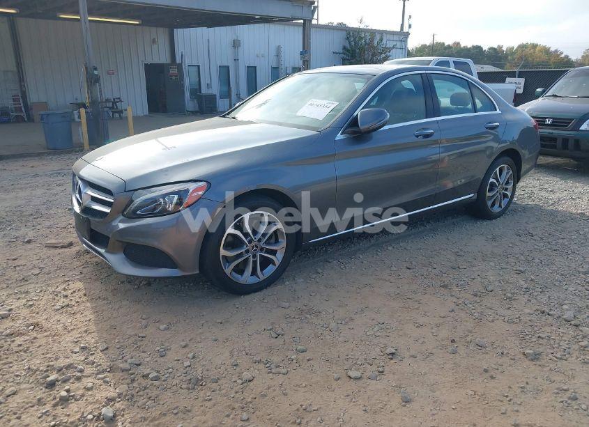 Photo 2 of 2017 Mercedes-benz C 300 4MATIC/LUXURY 4MATIC/SPORT 4MATIC (VIN 55SWF4KB4HU221210)