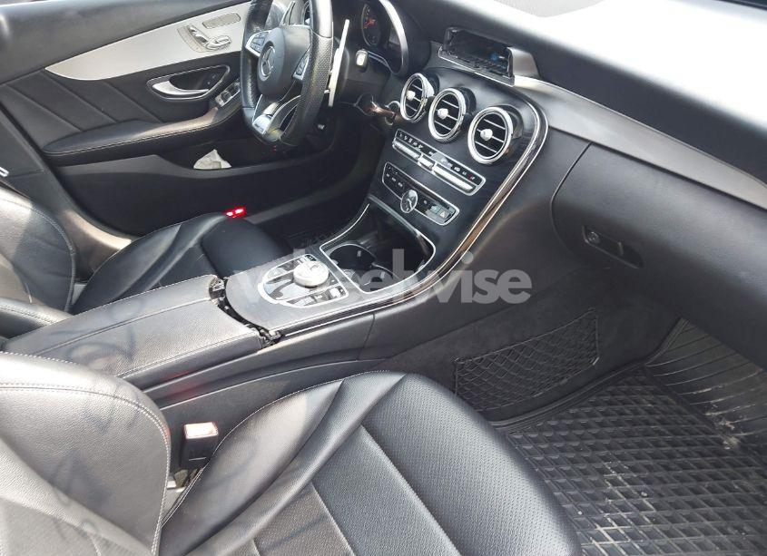 Photo 5 of 2018 Mercedes-benz C 300 4MATIC (VIN 55SWF4KB4JU267819)