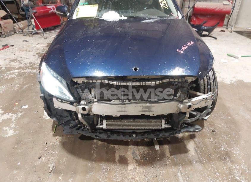 Photo 13 of 2015 Mercedes-benz C 300 4MATIC/LUXURY 4MATIC/SPORT 4MATIC (VIN 55SWF4KB5FU020378)