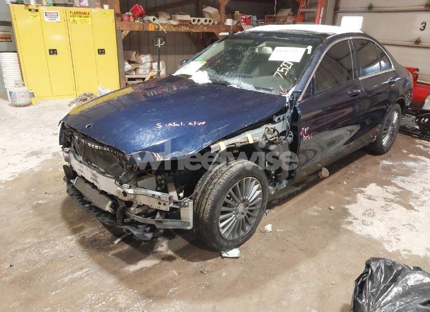 Photo 2 of 2015 Mercedes-benz C 300 4MATIC/LUXURY 4MATIC/SPORT 4MATIC (VIN 55SWF4KB5FU020378)