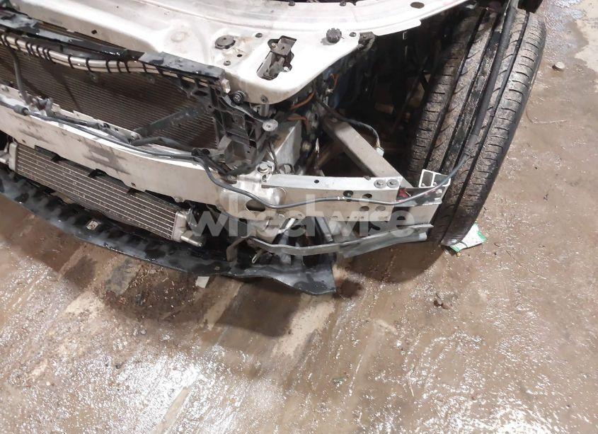 Photo 6 of 2015 Mercedes-benz C 300 4MATIC/LUXURY 4MATIC/SPORT 4MATIC (VIN 55SWF4KB5FU020378)