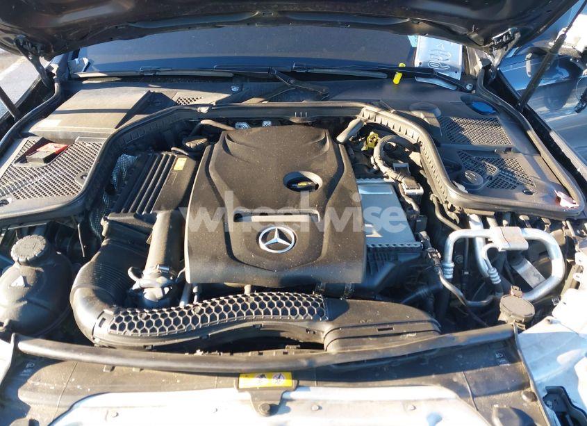 Photo 10 of 2015 Mercedes-benz C 300 4MATIC/LUXURY 4MATIC/SPORT 4MATIC (VIN 55SWF4KB5FU062274)