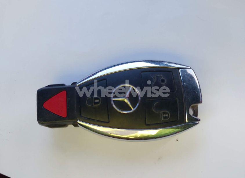 Photo 11 of 2015 Mercedes-benz C 300 4MATIC/LUXURY 4MATIC/SPORT 4MATIC (VIN 55SWF4KB5FU062274)