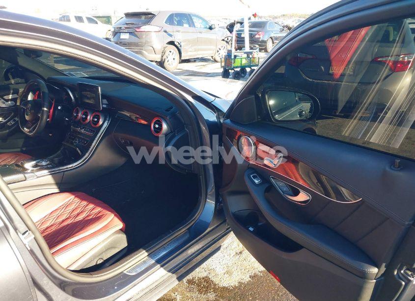 Photo 5 of 2015 Mercedes-benz C 300 4MATIC/LUXURY 4MATIC/SPORT 4MATIC (VIN 55SWF4KB5FU062274)