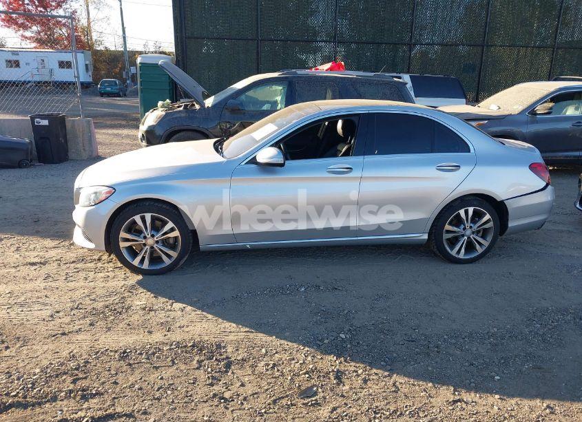 Photo 14 of 2015 Mercedes-benz C 300 4MATIC/LUXURY 4MATIC/SPORT 4MATIC (VIN 55SWF4KB5FU081990)