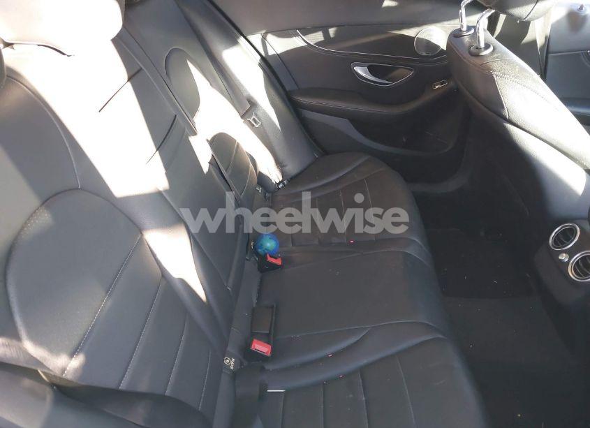 Photo 8 of 2015 Mercedes-benz C 300 4MATIC/LUXURY 4MATIC/SPORT 4MATIC (VIN 55SWF4KB5FU081990)