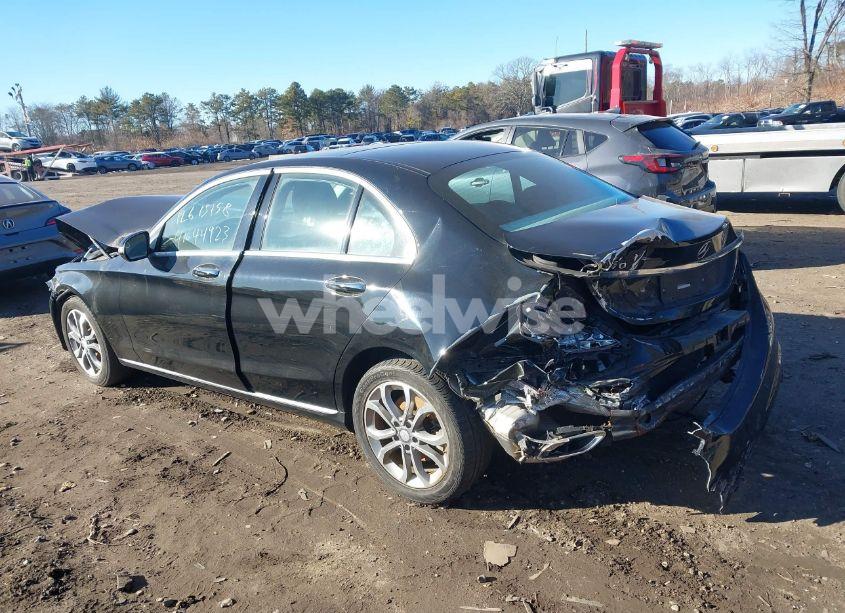 Photo 14 of 2015 Mercedes-benz C 300 4MATIC/LUXURY 4MATIC/SPORT 4MATIC (VIN 55SWF4KB5FU092360)