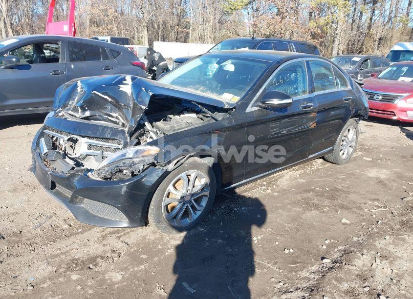 Photo 2 of 2015 Mercedes-benz C 300 4MATIC/LUXURY 4MATIC/SPORT 4MATIC (VIN 55SWF4KB5FU092360)