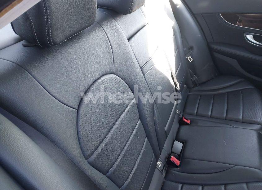 Photo 8 of 2015 Mercedes-benz C 300 4MATIC/LUXURY 4MATIC/SPORT 4MATIC (VIN 55SWF4KB5FU092360)