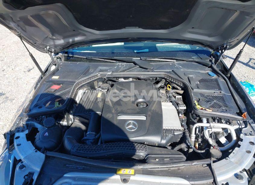 Photo 10 of 2015 Mercedes-benz C 300 4MATIC/LUXURY 4MATIC/SPORT 4MATIC (VIN 55SWF4KB5FU094366)