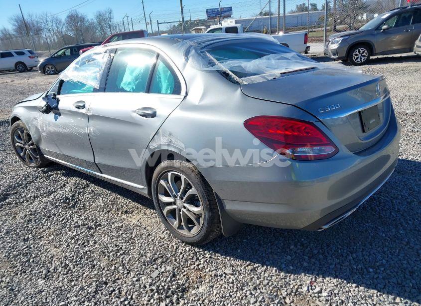 Photo 3 of 2015 Mercedes-benz C 300 4MATIC/LUXURY 4MATIC/SPORT 4MATIC (VIN 55SWF4KB5FU094366)