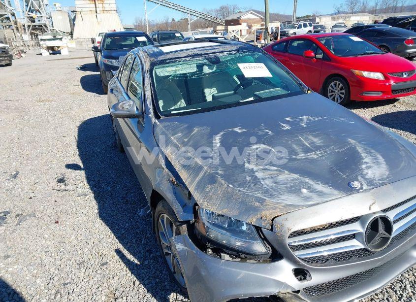 Photo 6 of 2015 Mercedes-benz C 300 4MATIC/LUXURY 4MATIC/SPORT 4MATIC (VIN 55SWF4KB5FU094366)