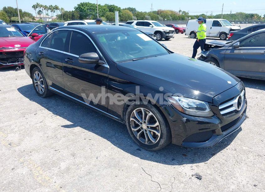 2016 Mercedes-benz C 300 4MATIC/LUXURY 4MATIC/SPORT 4MATIC (VIN 55SWF4KB5GU102306) main photo