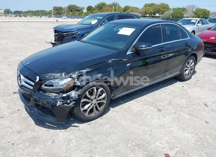 Photo 2 of 2016 Mercedes-benz C 300 4MATIC/LUXURY 4MATIC/SPORT 4MATIC (VIN 55SWF4KB5GU102306)