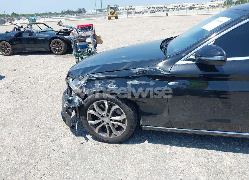 Photo 6 of 2016 Mercedes-benz C 300 4MATIC/LUXURY 4MATIC/SPORT 4MATIC (VIN 55SWF4KB5GU102306)