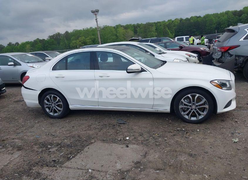 Photo 13 of 2016 Mercedes-benz C 300 4MATIC/LUXURY 4MATIC/SPORT 4MATIC (VIN 55SWF4KB5GU121891)