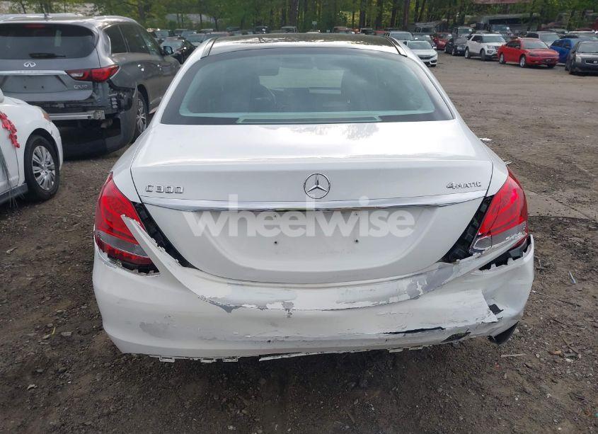 Photo 6 of 2016 Mercedes-benz C 300 4MATIC/LUXURY 4MATIC/SPORT 4MATIC (VIN 55SWF4KB5GU121891)