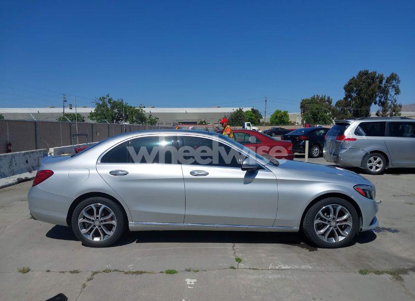 Photo 12 of 2016 Mercedes-benz C 300 (VIN 55SWF4KB5GU134155)