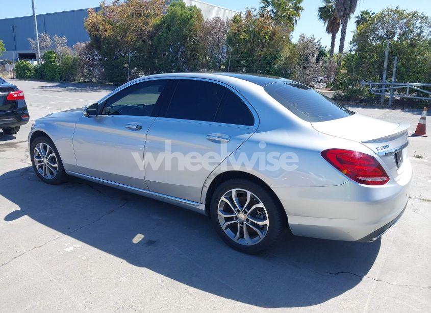 Photo 3 of 2016 Mercedes-benz C 300 (VIN 55SWF4KB5GU134155)
