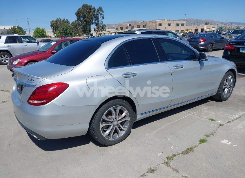 Photo 4 of 2016 Mercedes-benz C 300 (VIN 55SWF4KB5GU134155)
