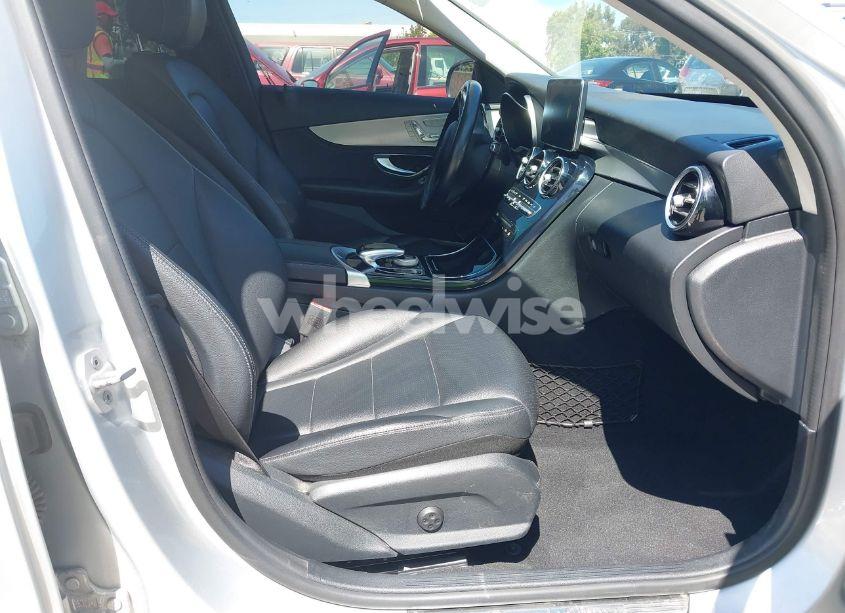 Photo 5 of 2016 Mercedes-benz C 300 (VIN 55SWF4KB5GU134155)