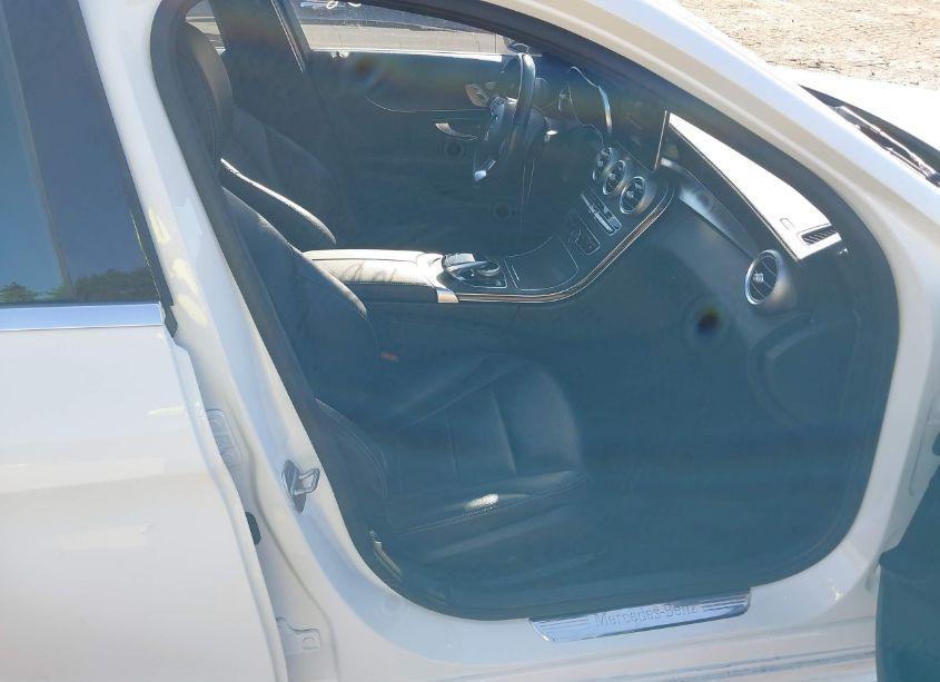 Photo 5 of 2016 Mercedes-benz C 300 4MATIC/LUXURY 4MATIC/SPORT 4MATIC (VIN 55SWF4KB5GU137749)