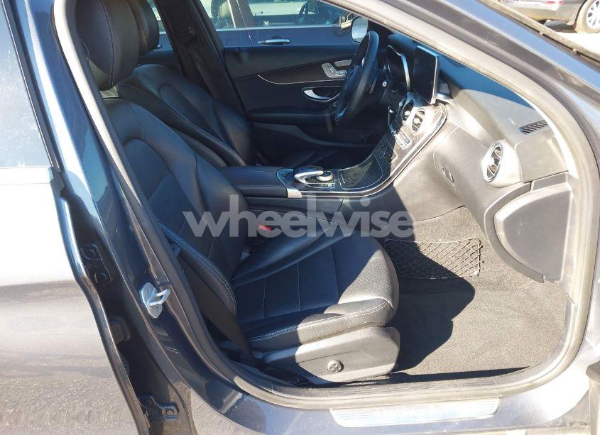 Photo 5 of 2016 Mercedes-benz C 300 4MATIC/LUXURY 4MATIC/SPORT 4MATIC (VIN 55SWF4KB5GU147763)