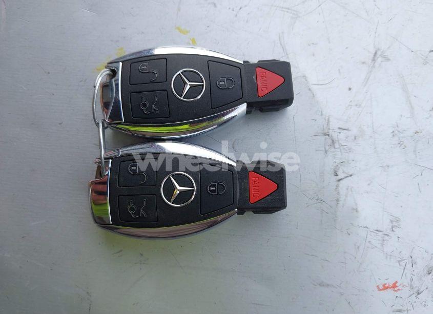 Photo 11 of 2016 Mercedes-benz C 300 4MATIC/LUXURY 4MATIC/SPORT 4MATIC (VIN 55SWF4KB5GU177541)