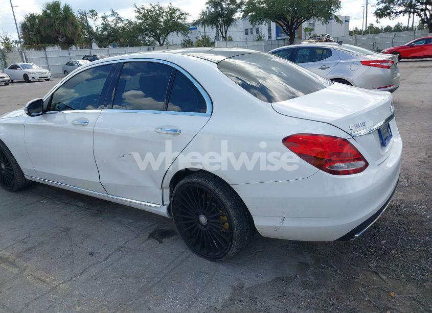 Photo 6 of 2017 Mercedes-benz C 300 4MATIC/LUXURY 4MATIC/SPORT 4MATIC (VIN 55SWF4KB5HU204030)