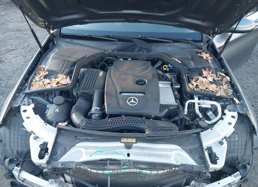 Photo 10 of 2017 Mercedes-benz C 300 4MATIC/LUXURY 4MATIC/SPORT 4MATIC (VIN 55SWF4KB5HU229509)