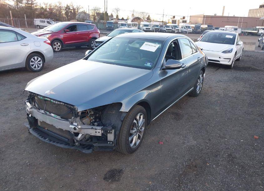 Photo 2 of 2017 Mercedes-benz C 300 4MATIC/LUXURY 4MATIC/SPORT 4MATIC (VIN 55SWF4KB5HU229509)