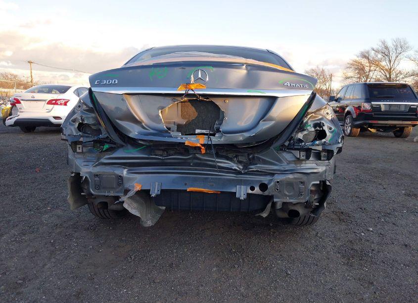 Photo 6 of 2017 Mercedes-benz C 300 4MATIC/LUXURY 4MATIC/SPORT 4MATIC (VIN 55SWF4KB5HU229509)