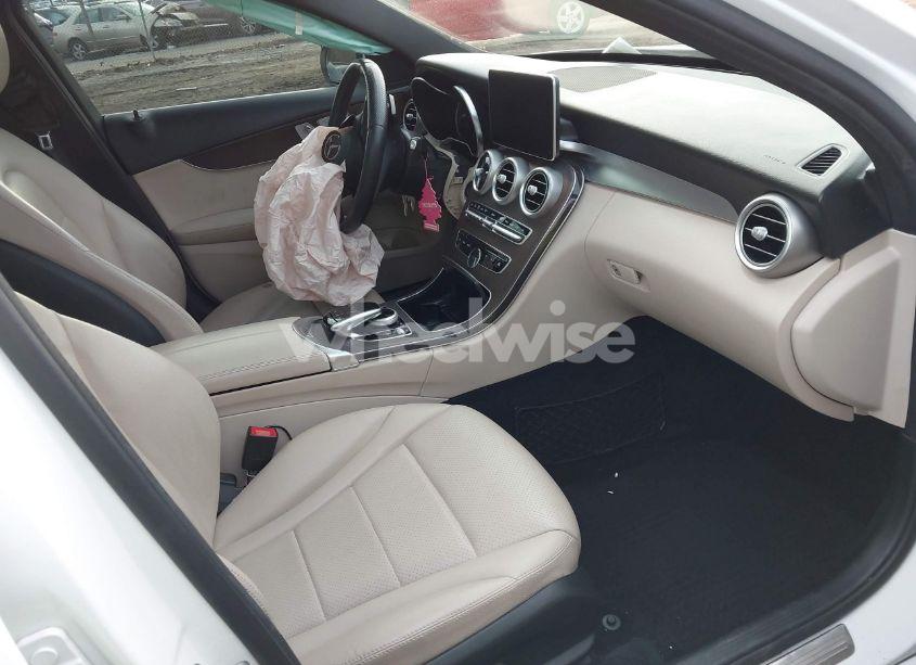 Photo 5 of 2018 Mercedes-benz C 300 4MATIC (VIN 55SWF4KB5JU246297)