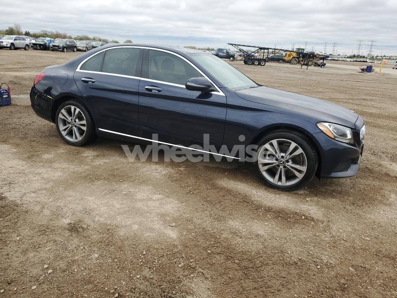 Photo 4 of 2018 MERCEDES-BENZ C 300 4MATIC (VIN 55SWF4KB5JU271488)