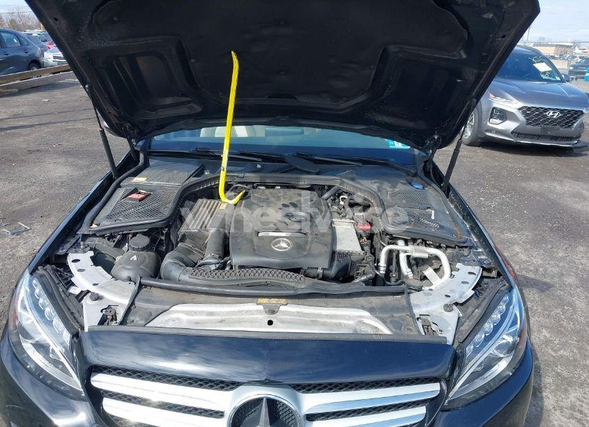 Photo 10 of 2015 Mercedes-benz C 300 (VIN 55SWF4KB6FU002939)