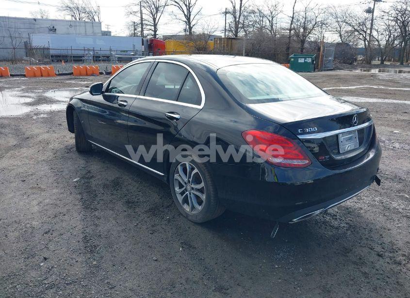 Photo 3 of 2015 Mercedes-benz C 300 (VIN 55SWF4KB6FU002939)