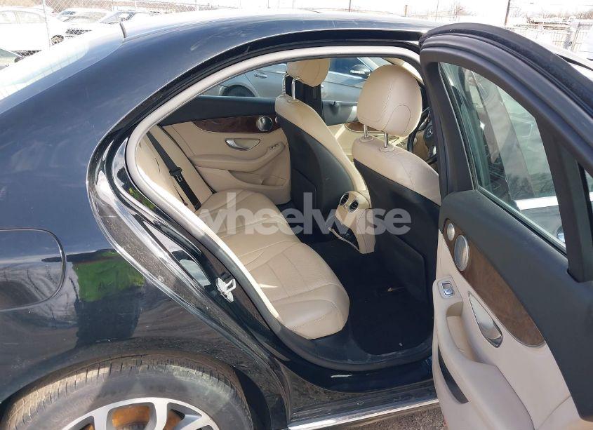 Photo 8 of 2015 Mercedes-benz C 300 (VIN 55SWF4KB6FU002939)