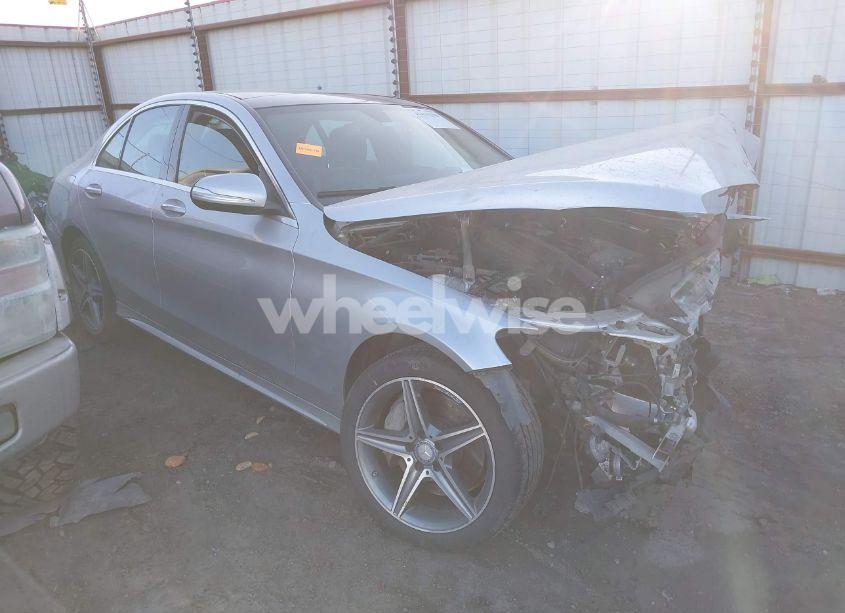 2015 Mercedes-benz C 300 4MATIC/LUXURY 4MATIC/SPORT 4MATIC (VIN 55SWF4KB6FU005257) main photo