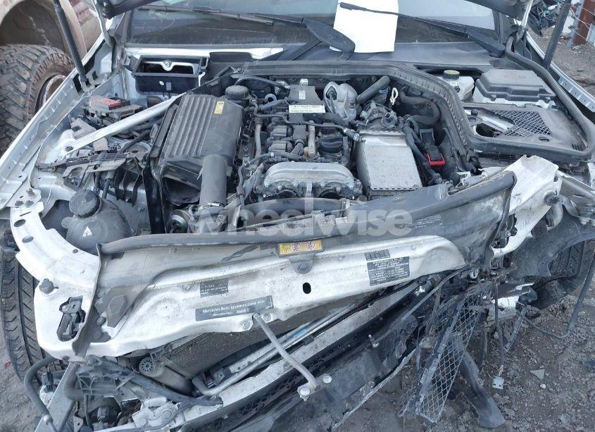 Photo 10 of 2015 Mercedes-benz C 300 4MATIC/LUXURY 4MATIC/SPORT 4MATIC (VIN 55SWF4KB6FU005257)