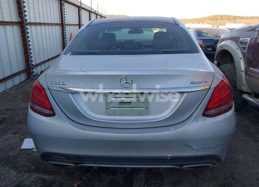 Photo 17 of 2015 Mercedes-benz C 300 4MATIC/LUXURY 4MATIC/SPORT 4MATIC (VIN 55SWF4KB6FU005257)