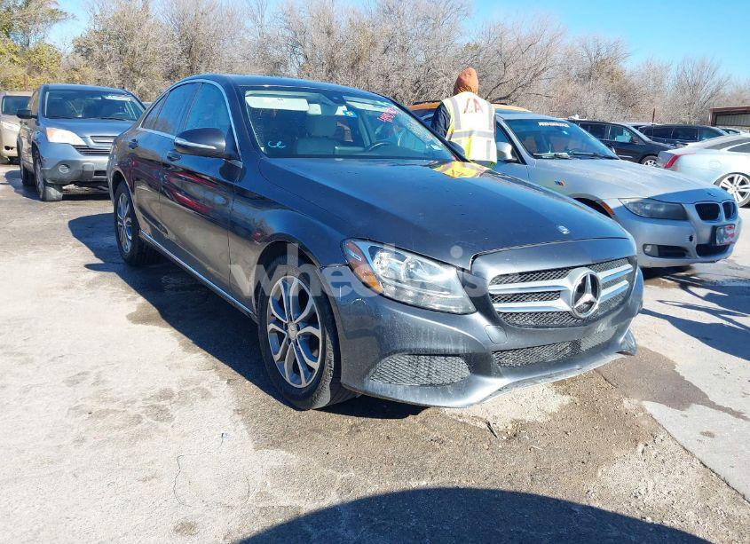 2015 Mercedes-benz C 300 (VIN 55SWF4KB6FU007736) main photo