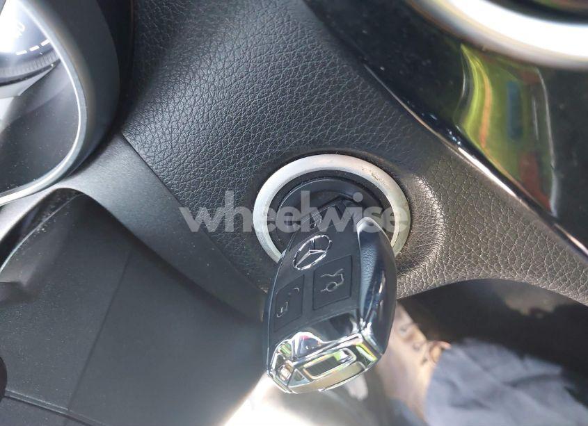 Photo 11 of 2015 Mercedes-benz C 300 (VIN 55SWF4KB6FU007736)