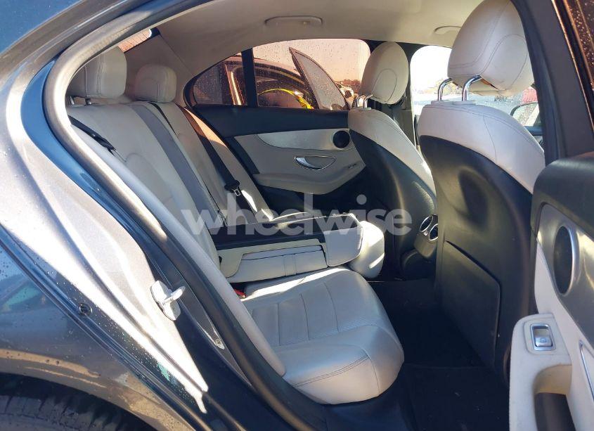 Photo 8 of 2015 Mercedes-benz C 300 (VIN 55SWF4KB6FU007736)