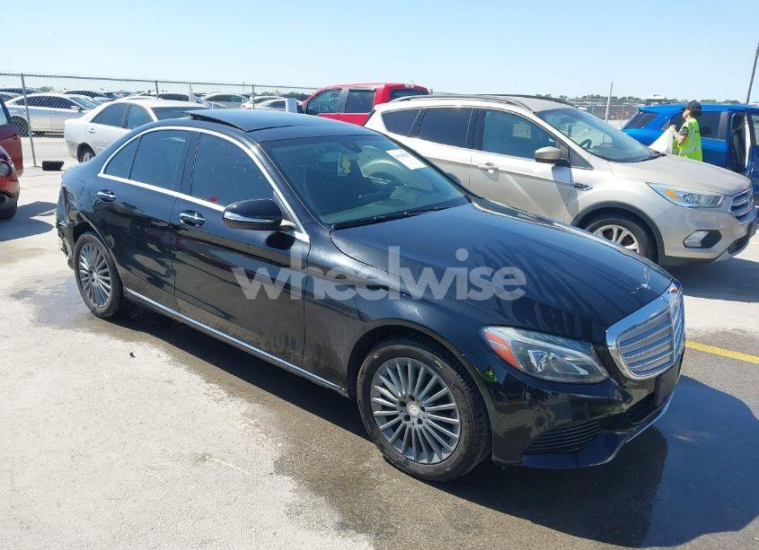 2015 Mercedes-benz C 300 4MATIC/LUXURY 4MATIC/SPORT 4MATIC (VIN 55SWF4KB6FU023905) main photo