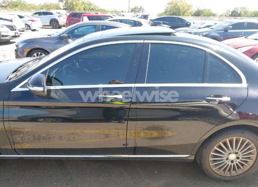 Photo 14 of 2015 Mercedes-benz C 300 4MATIC/LUXURY 4MATIC/SPORT 4MATIC (VIN 55SWF4KB6FU023905)