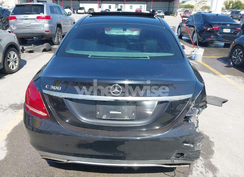 Photo 17 of 2015 Mercedes-benz C 300 4MATIC/LUXURY 4MATIC/SPORT 4MATIC (VIN 55SWF4KB6FU023905)