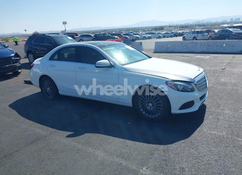 2015 Mercedes-benz C 300 4MATIC/LUXURY 4MATIC/SPORT 4MATIC (VIN 55SWF4KB6FU024391) main photo