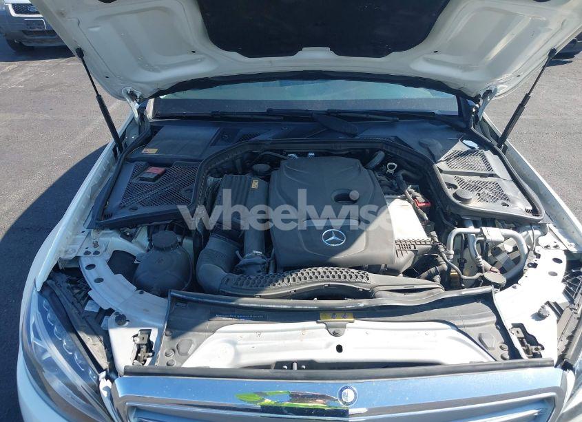 Photo 10 of 2015 Mercedes-benz C 300 4MATIC/LUXURY 4MATIC/SPORT 4MATIC (VIN 55SWF4KB6FU024391)