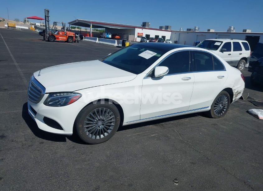 Photo 14 of 2015 Mercedes-benz C 300 4MATIC/LUXURY 4MATIC/SPORT 4MATIC (VIN 55SWF4KB6FU024391)